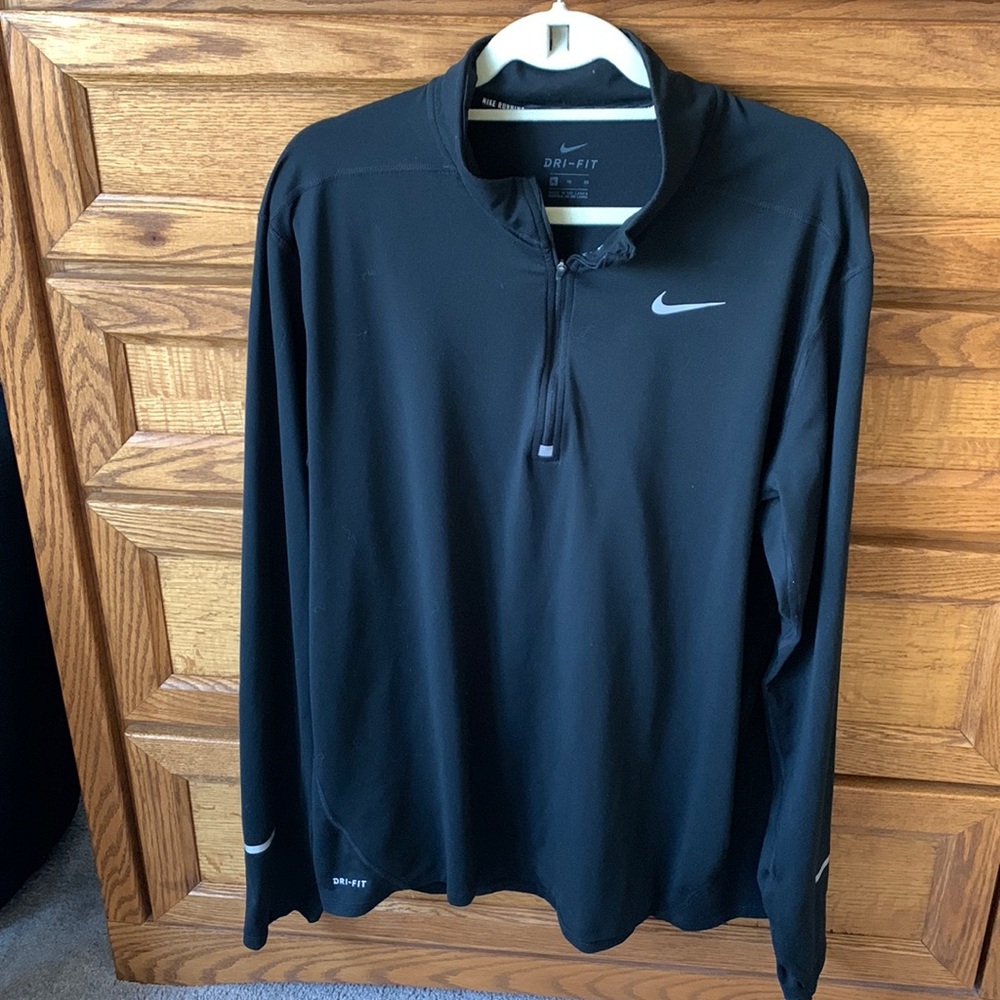 Nike Running Men’s Dri-Fit Long Sleeve Quarter Zip